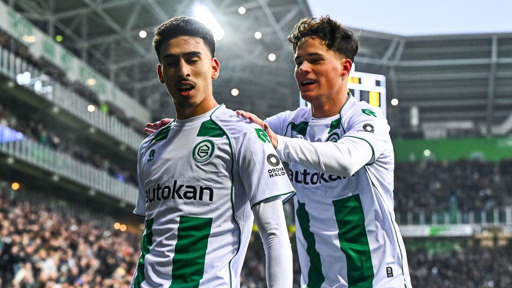 Koploper PSV op achterstand in Groningen • Stunt in de maak in Euroborg?