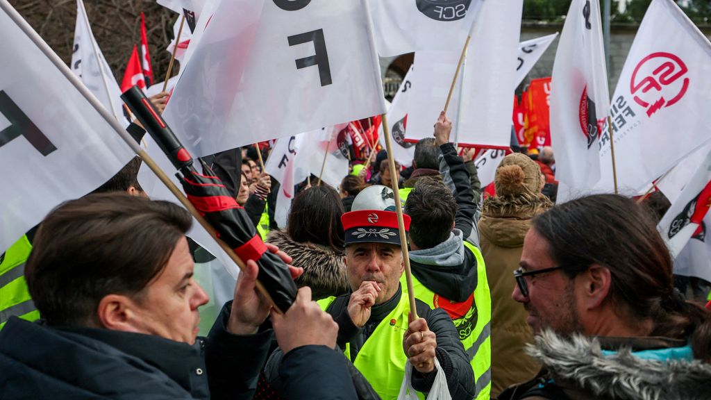 Foto: Driedaagse spoorstaking in Spanje begonnen, personeel eist meer veiligheid