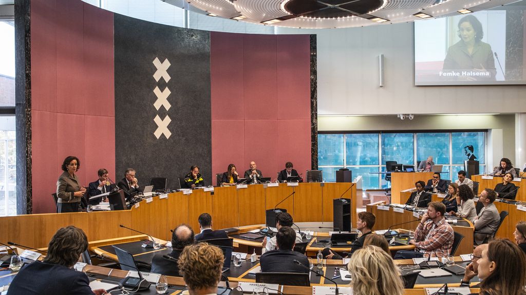 Ook meerderheid gemeenteraad Amsterdam weigert samenwerking met FVD