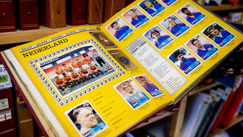 Foto: Mannen krijgen celstraf voor diefstal dure voetbalplaatjesverzameling
