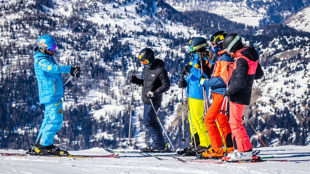 Zon en regen voor carnavalsvierders, meer sneeuw voor wintersporters