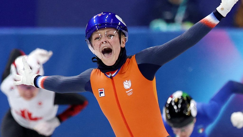 Oppermachtige Velzeboer pakt olympische titel op 500 meter shorttrack