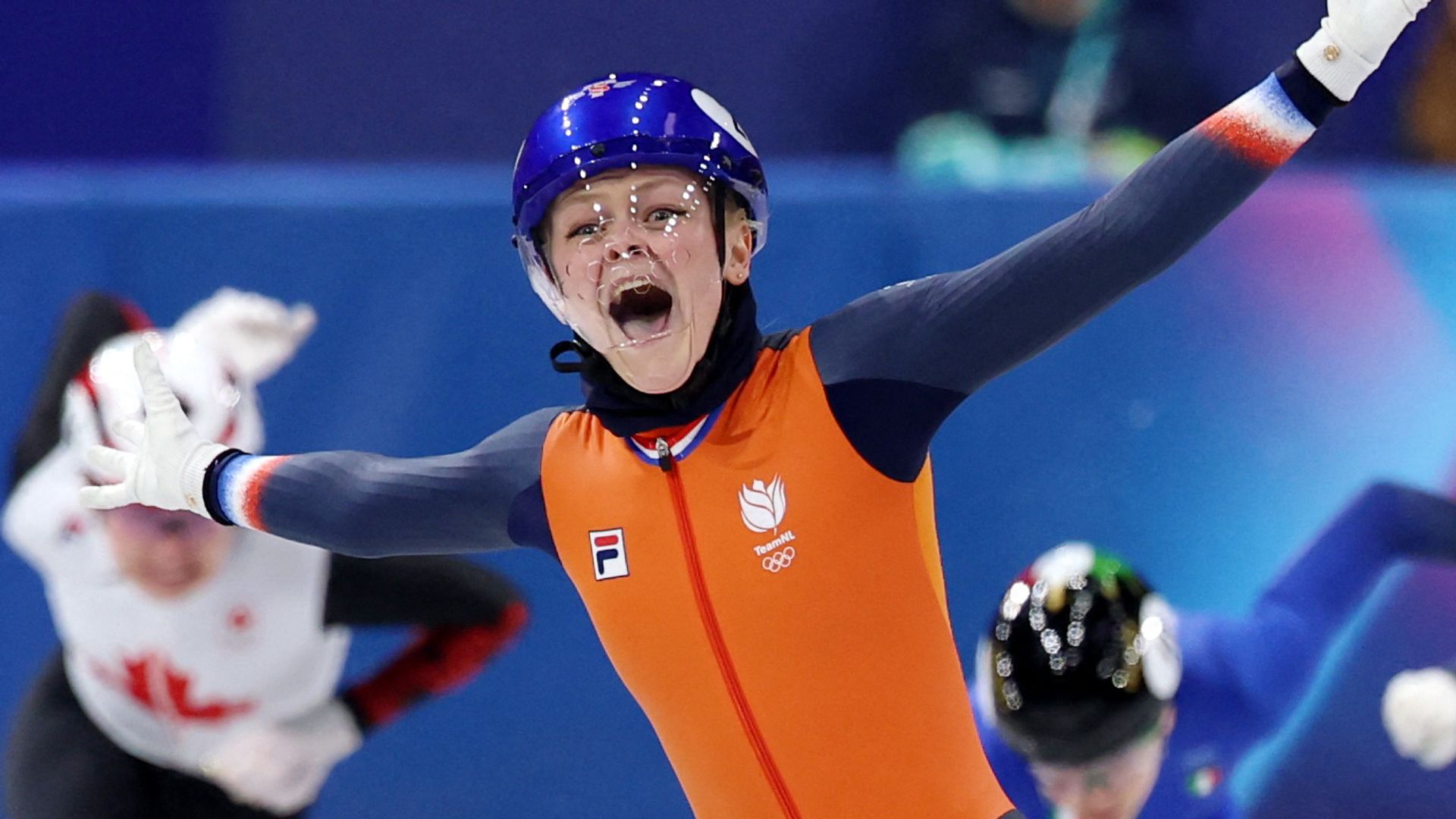 Oppermachtige Velzeboer pakt olympische titel op 500 meter shorttrack