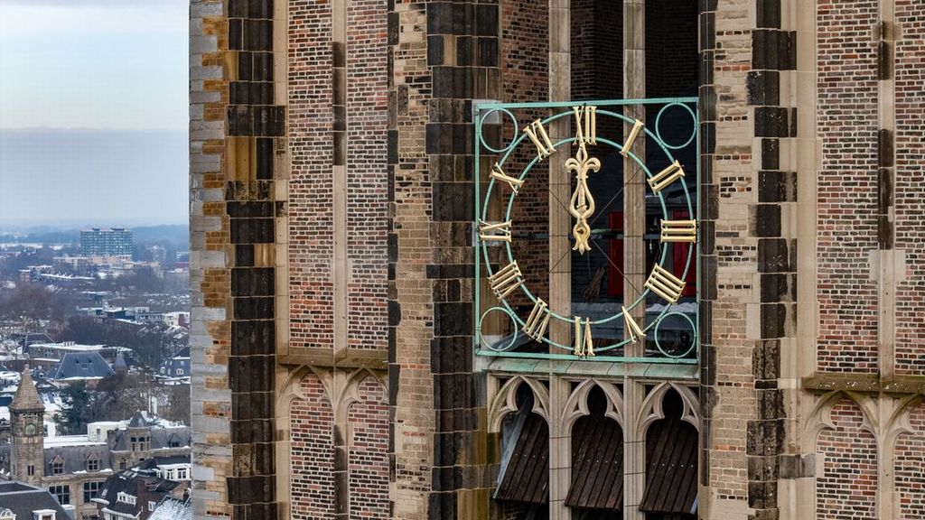 Foto: Gemeente Utrecht niet veel wijzer na onderzoek over vallend klokonderdeel Domtoren