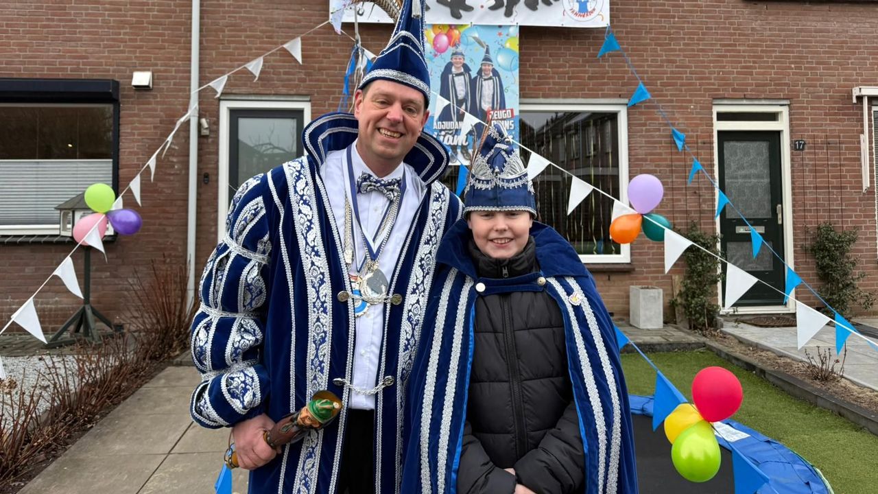 Ties en zijn vader zijn allebei prins carnaval