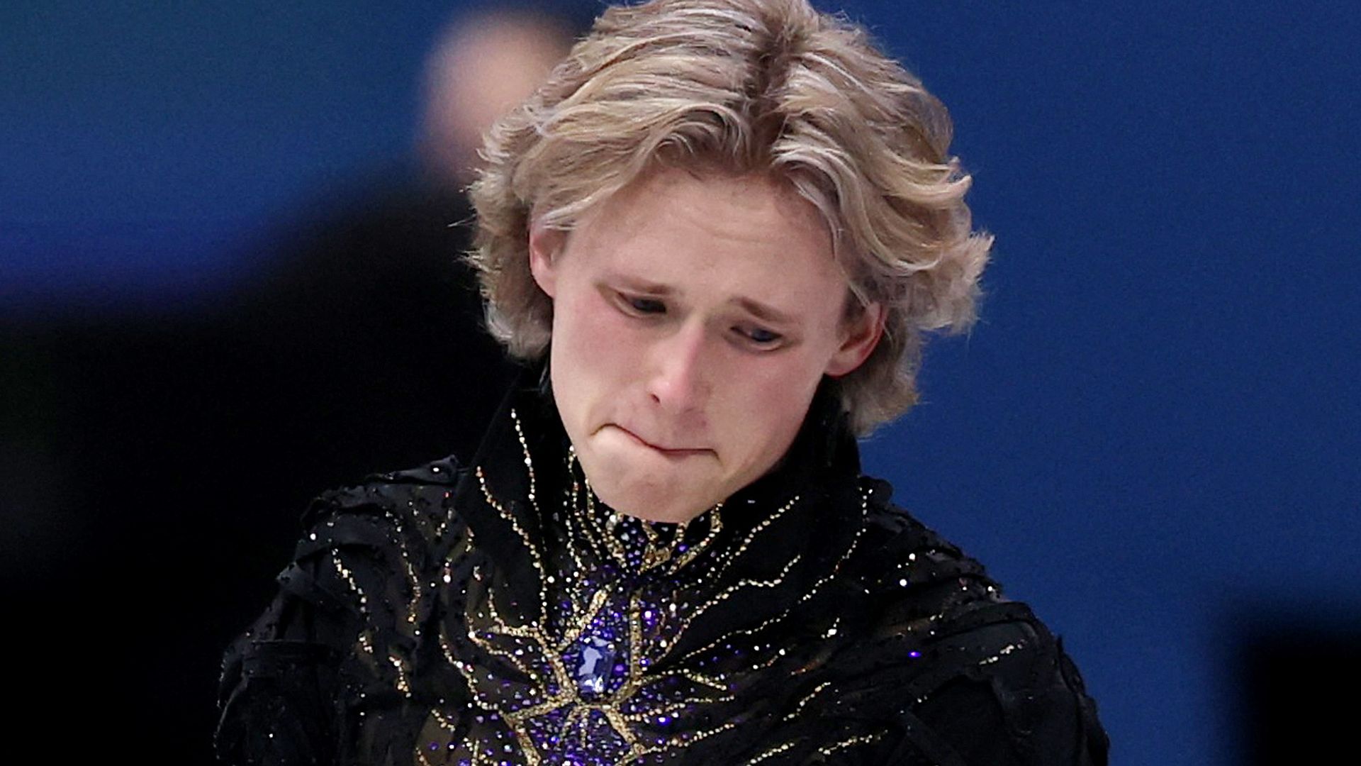 'Quad God' Malinin totaal de kluts kwijt in kunstrijdfinale, goud naar Kazach Sjaidorov