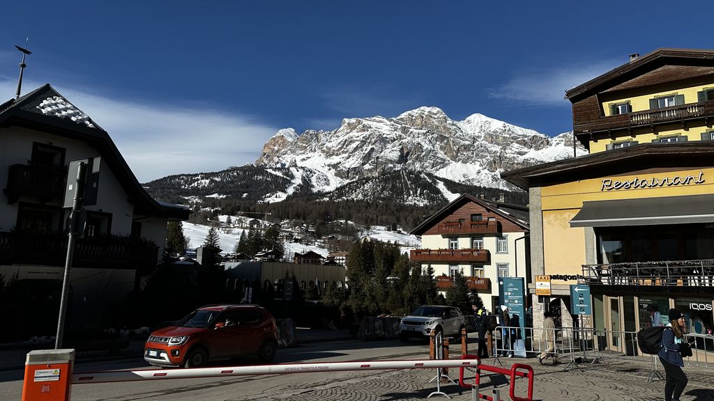 Foto: Italianen over Olympische Spelen in hun dorp: 'Wij hebben er niets aan'