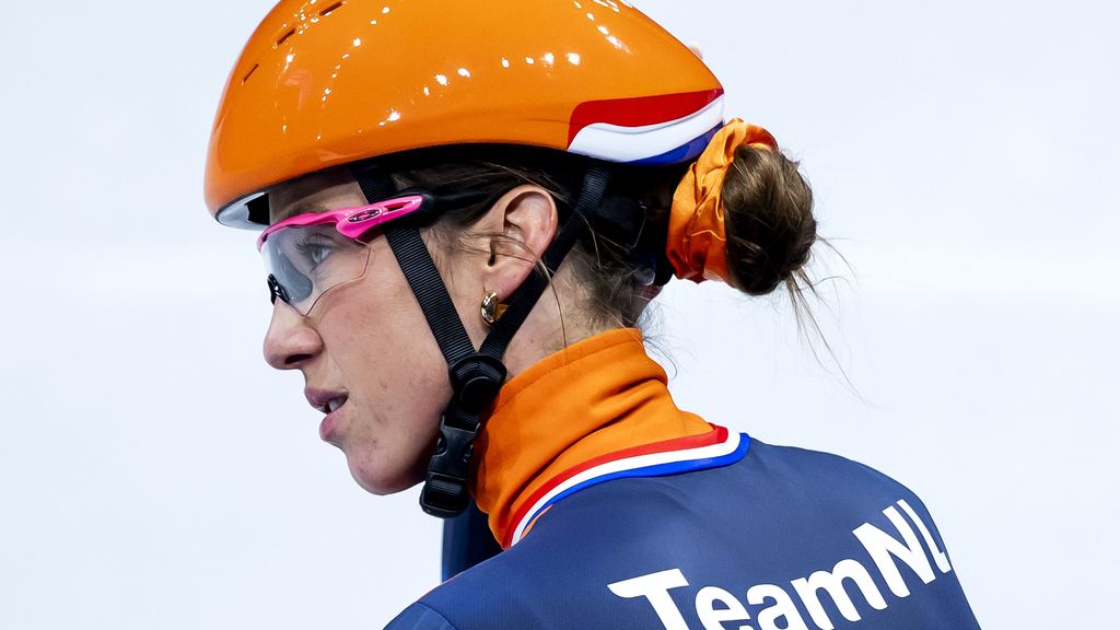 Na week vol 'eenzaamheid' en onduidelijkheid begint Schulting aan haar shorttracktoernooi