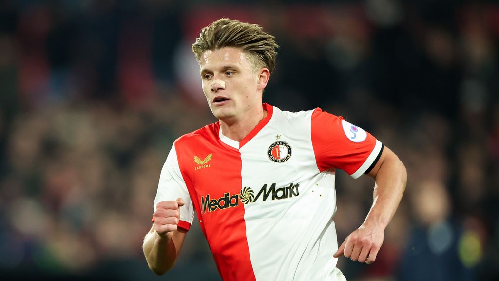 Geblesseerde Steijn succesvol geopereerd, Feyenoorder tijd uit roulatie