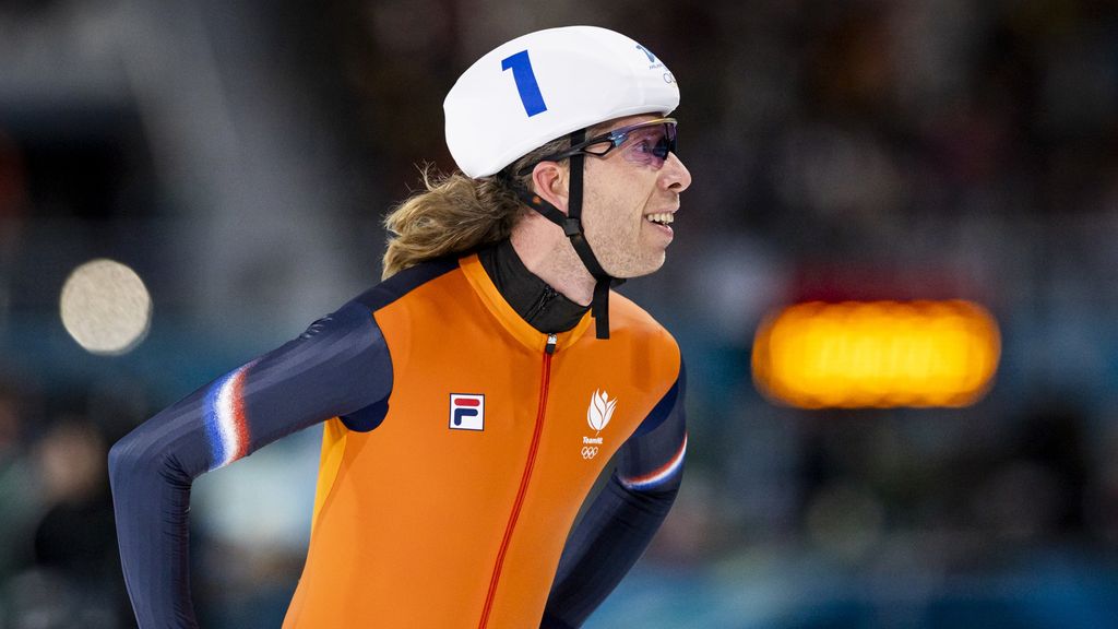 Jorrit Bergsma Wins Gold in Olympic Mass Start Speed Skating