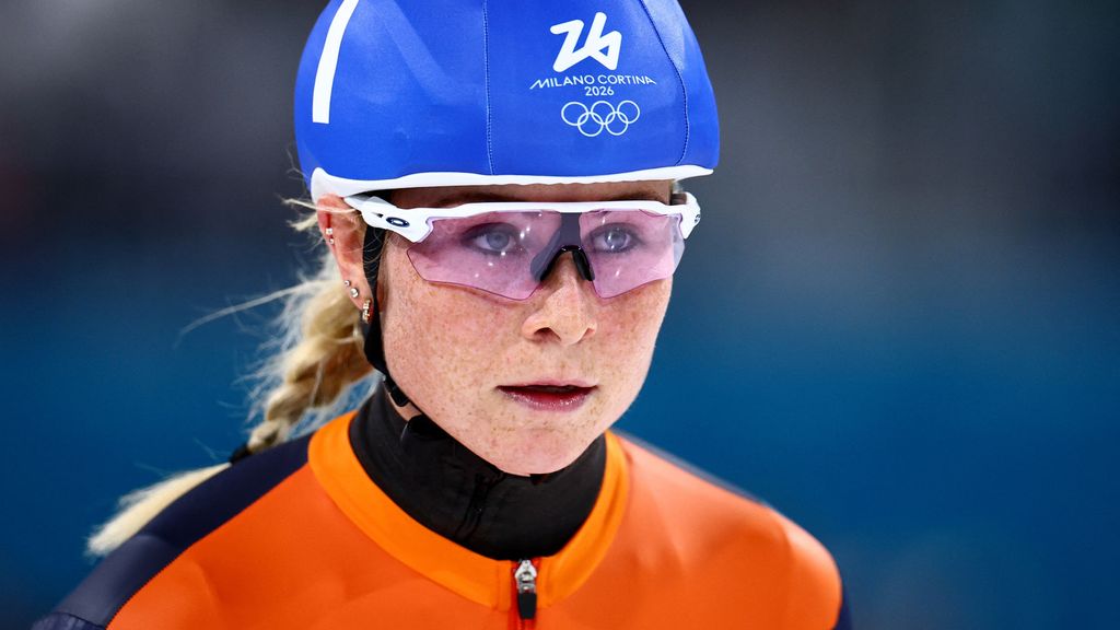 Marijke Groenewoud celebrating gold