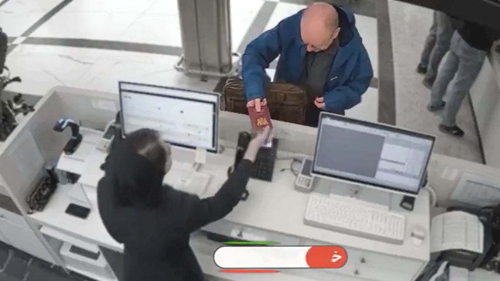 Foto: Bagage Nederlandse diplomaat ingenomen door Iran, Nederland ontbiedt ambassadeur