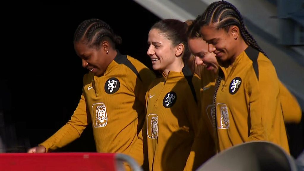 Van de Donk terug op trainingsveld Oranje voor WK-kwalificatieduels