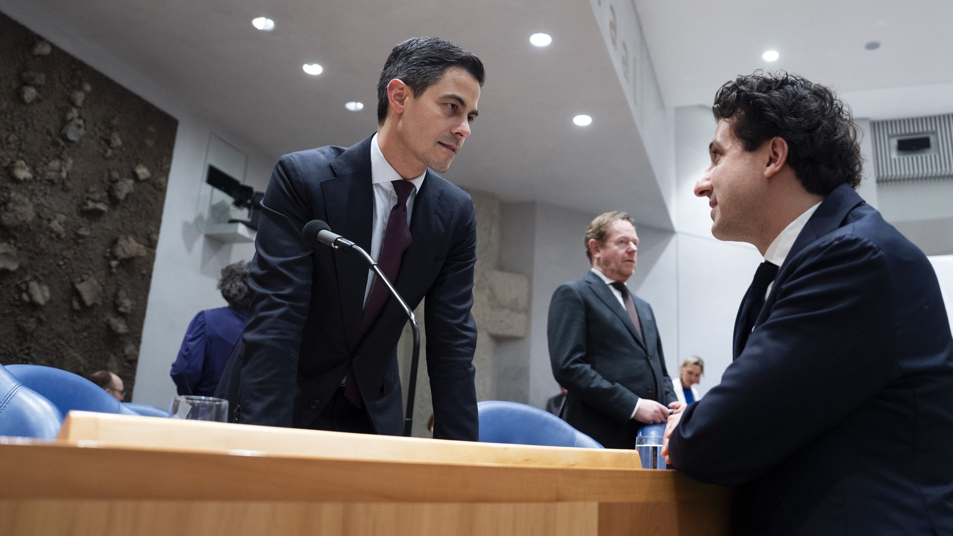 Minderheidskabinet kan 'aan de slag' maar tweedaags debat legt forse uitdagingen bloot