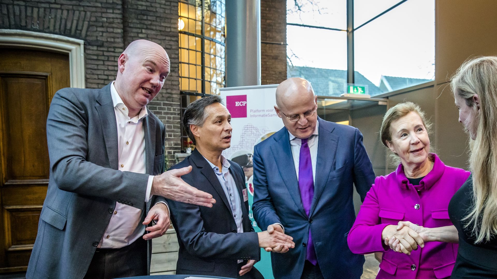 Miljoenen belastinggeld voor stichting komt ook terecht bij bedrijf van eigen directeuren