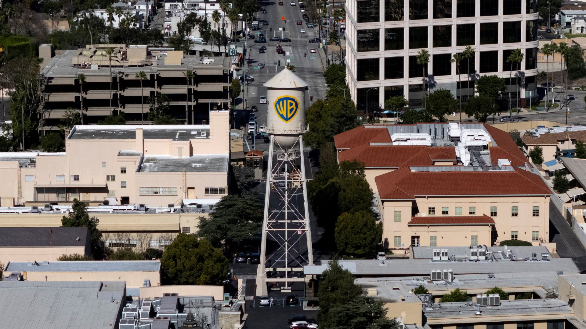 Paramount sluit overnamedeal van 110 miljard dollar met Warner Bros.