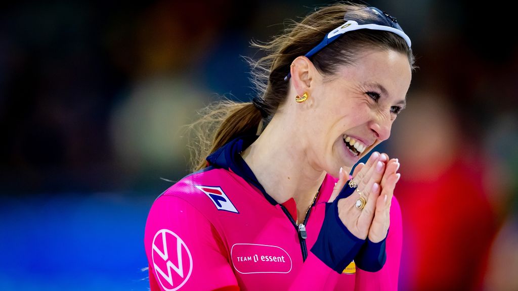 Sterke Schulting leidt NK sprint, vijf mannen binnen 0,26 seconden van elkaar