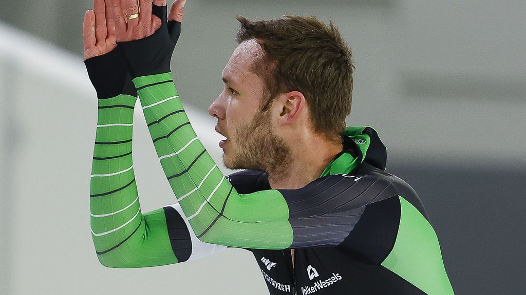 Bosker baalt van KNSB en verklaart cynisch applaus met knipoog: 'Was naar een vriendin'