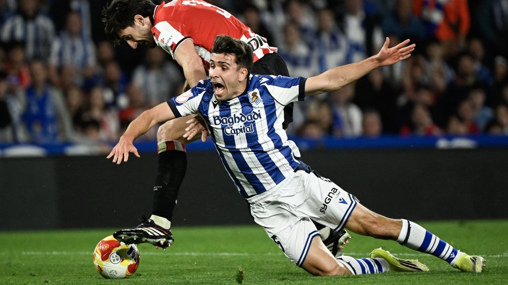 Real Sociedad naar Spaanse bekerfinale, duel tussen Taylor en De Roon onbeslist