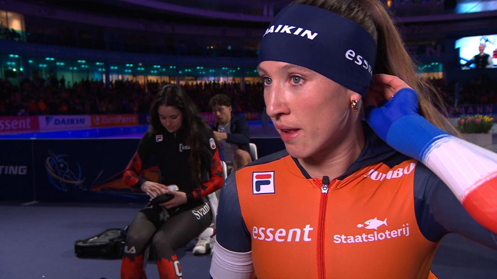 Suzanne Schulting Remains on Track at World Sprint Championships