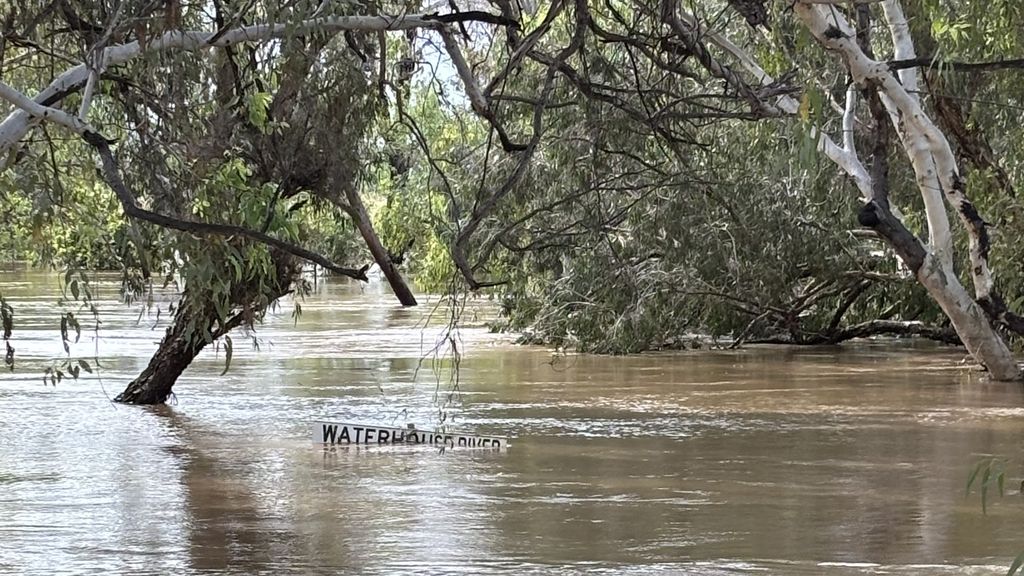 Foto: Overstromingen in noorden Australië, duizend mensen geëvacueerd