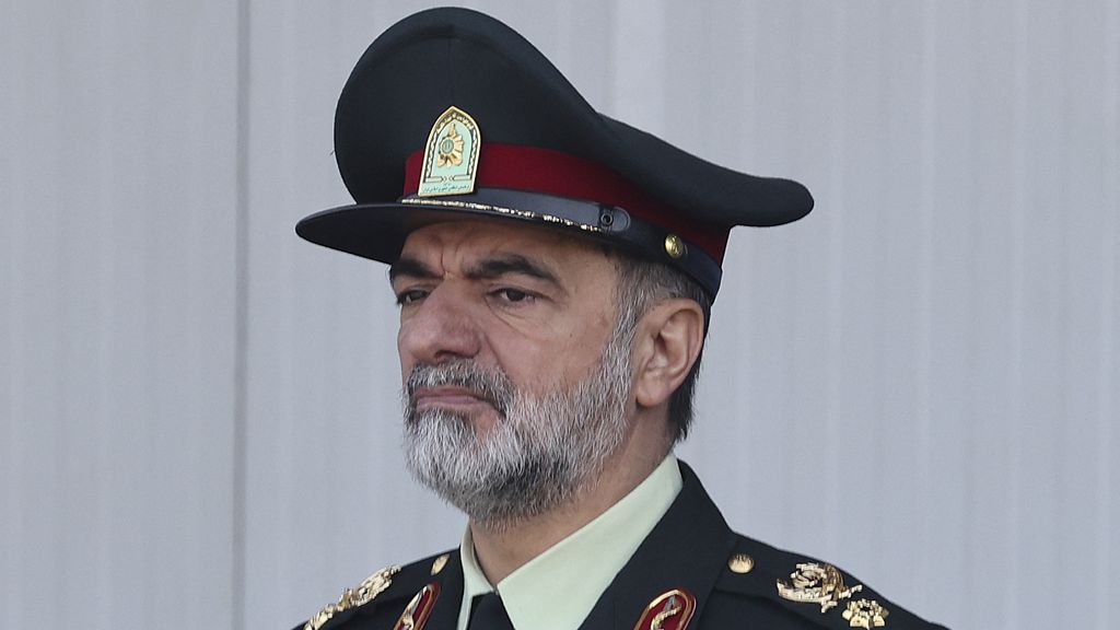 demonstranten zijn vijanden • Luchtalarm in Israël, Saudi-Arabië en Koeweit