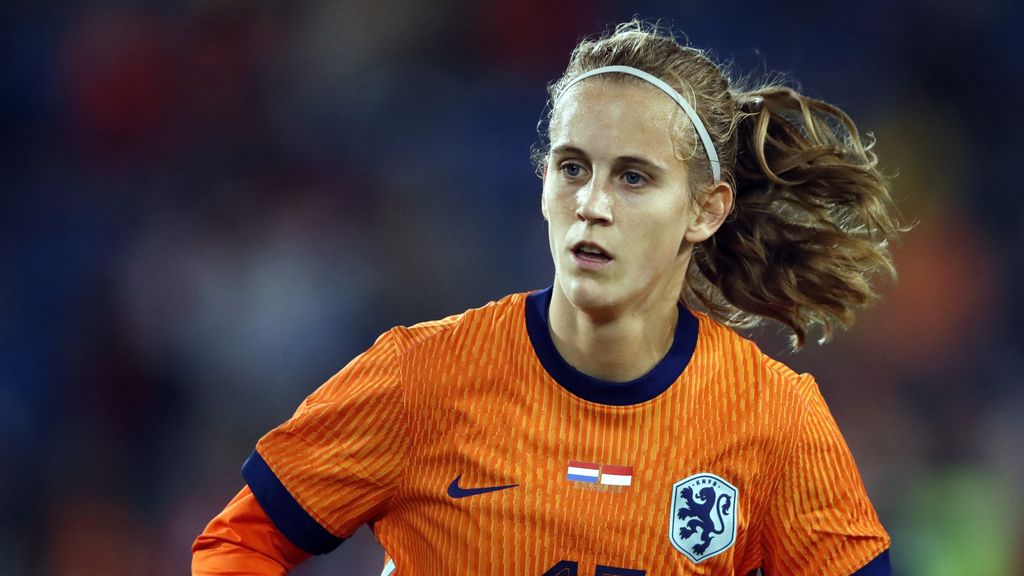 Oranje-speelster Snoeijs over endometriose: 'Op trainingen moest ik bijna overgeven van de pijn'