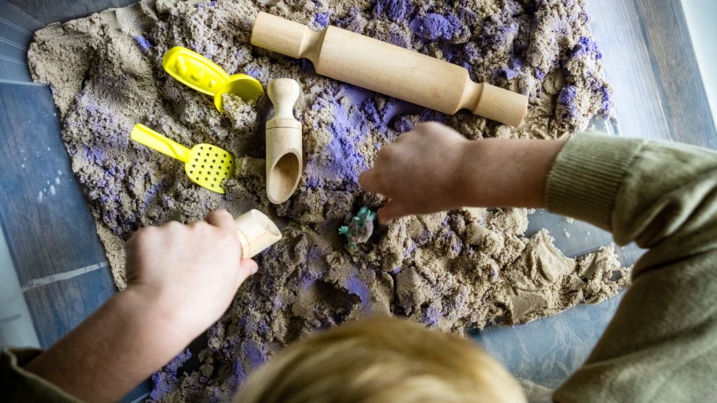Foto: Meeste speelzand blijkt veilig, maar toch ook asbest gevonden door NVWA