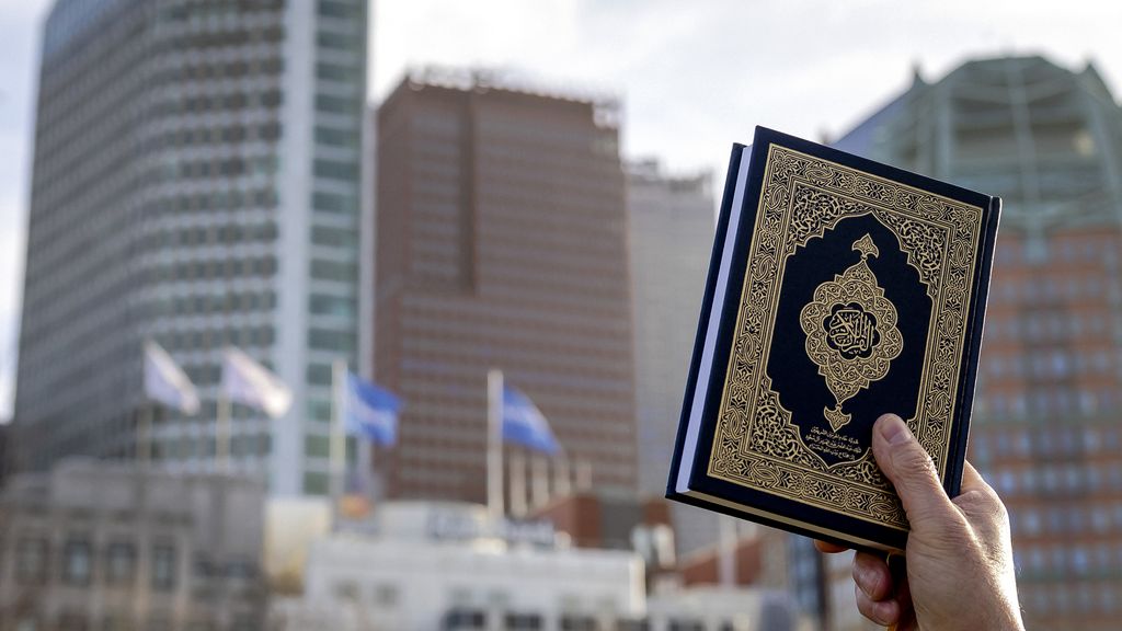 Nationale aanpak tegen moslimdiscriminatie in de maak Nationale aanpak tegen moslimdiscriminatie in de maak