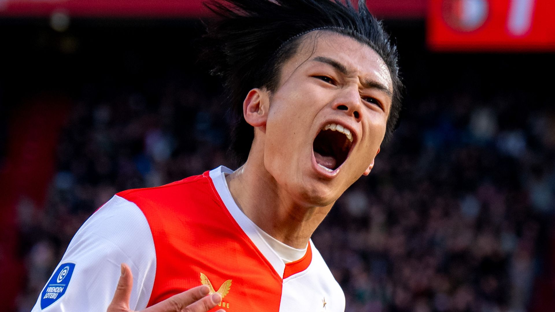 Feyenoord draait het bliksemsnel om tegen Excelsior • AZ loopt uit tegen Heracles