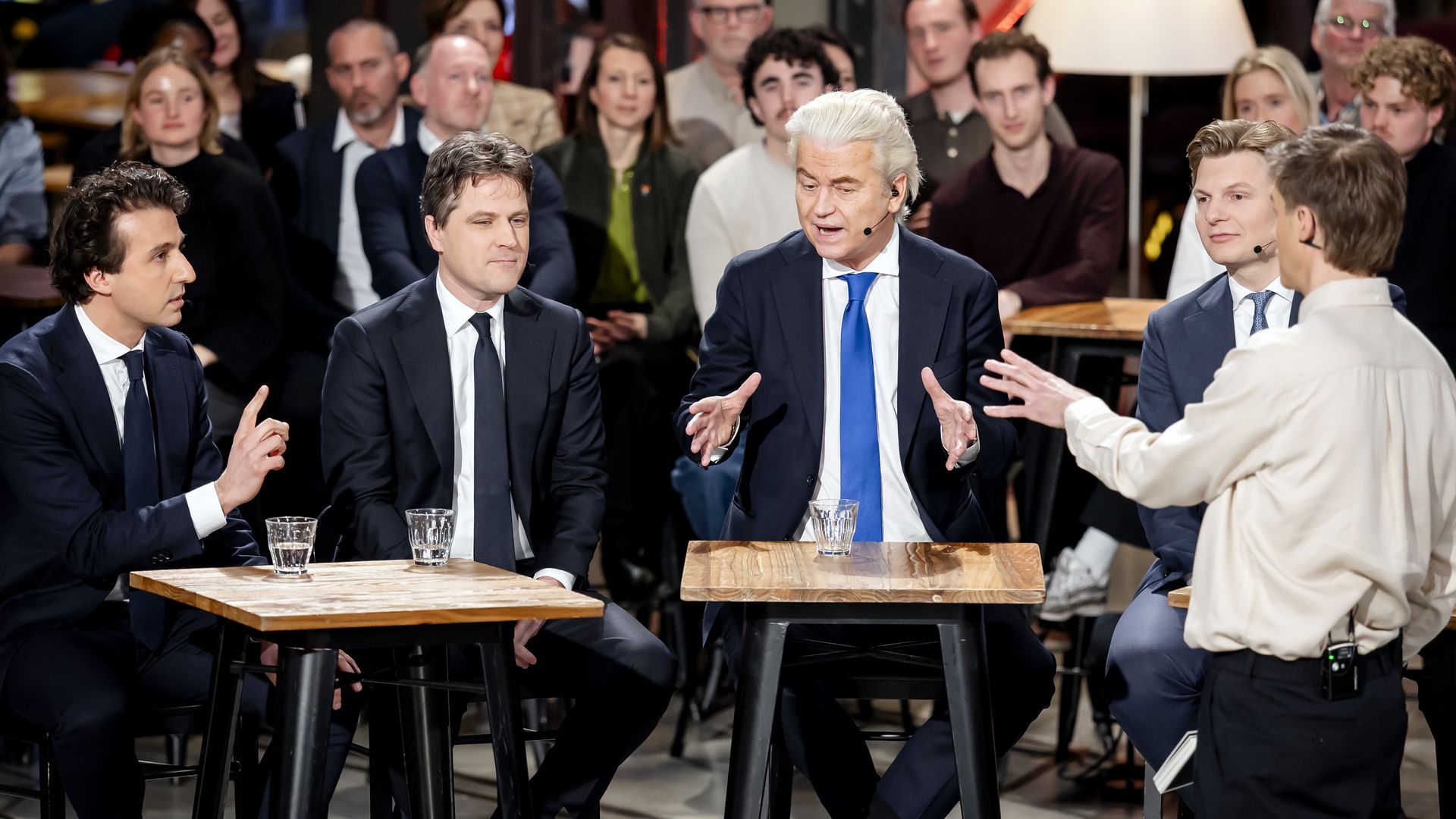 Slotdebat NOS in teken van asiel, wonen en taalgebruik 