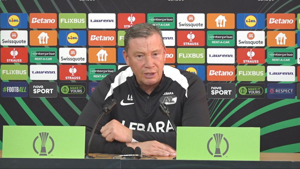 AZ-trainer Echteld bezorgd over Owusu-Oduro: 'Heeft een terugslag gekregen'