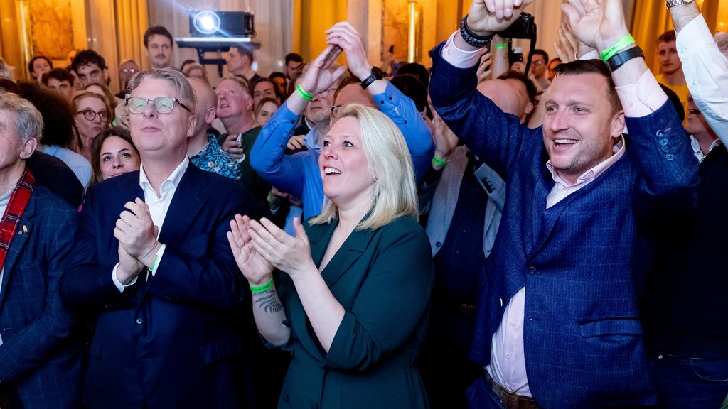 Foto: Lokale partijen zetten opmars door, opkomst hoger dan in 2022