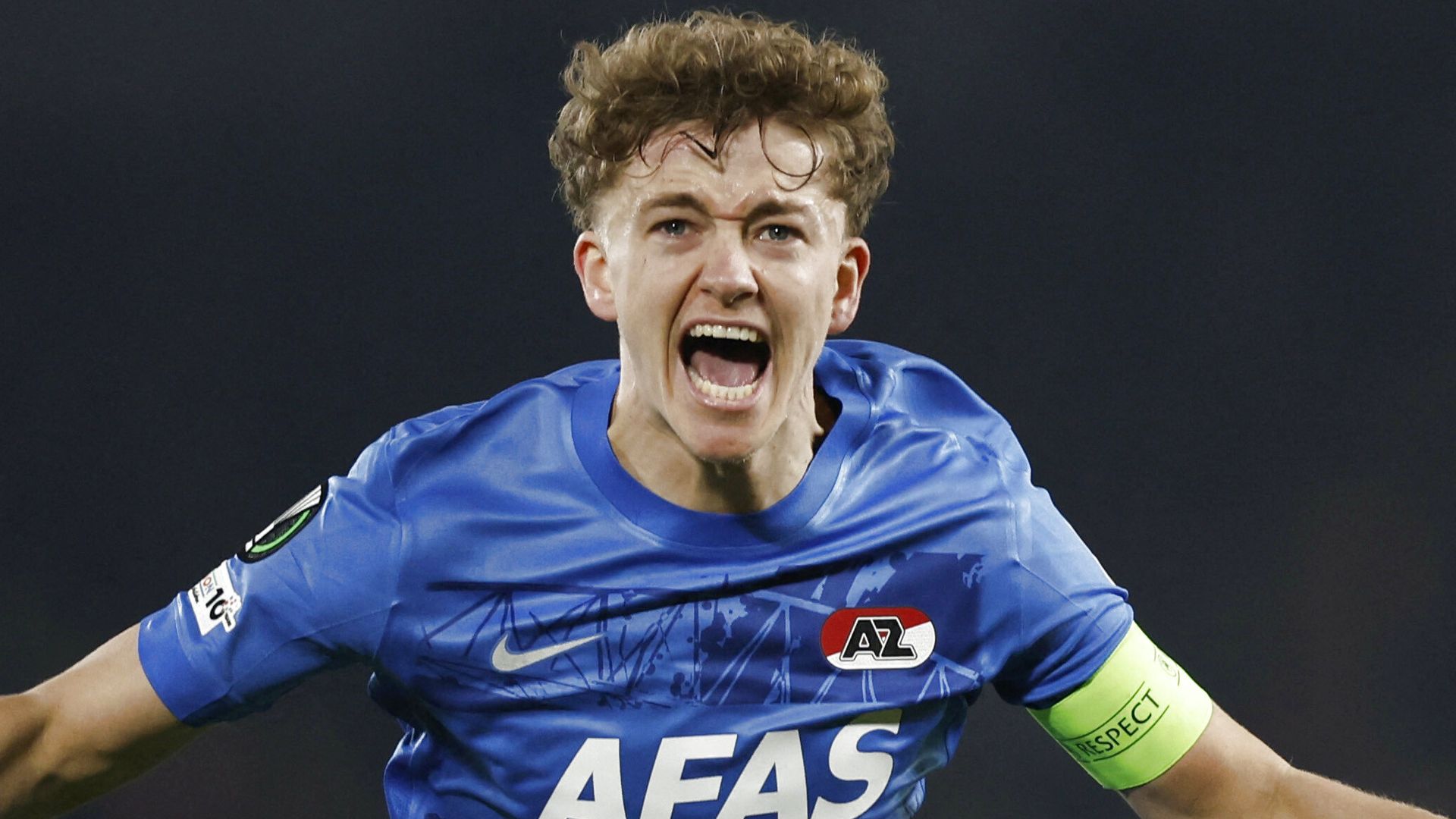 AZ naar kwartfinales Conference League dankzij klinkende zege in Praag