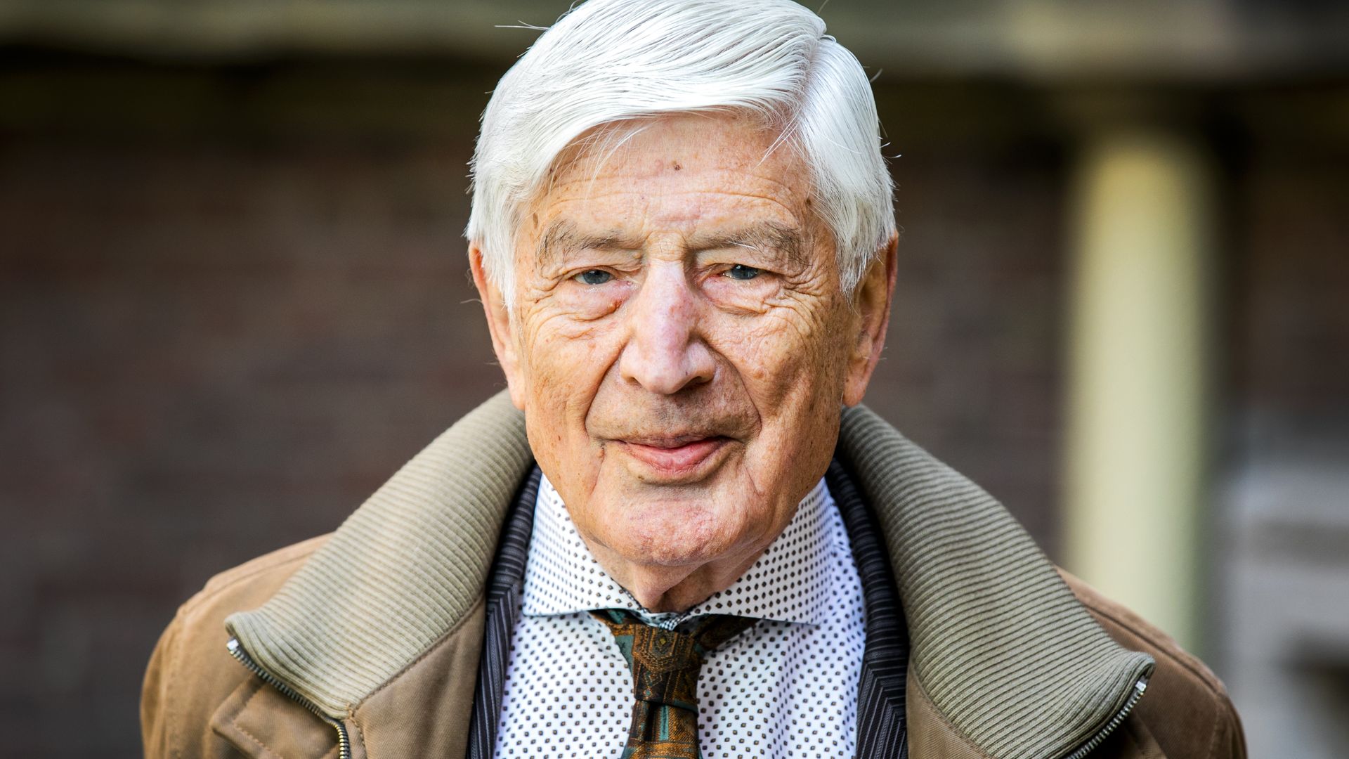 Oud-premier Van Agt vroeg koning excuses te maken aan Molukkers in Nederland 