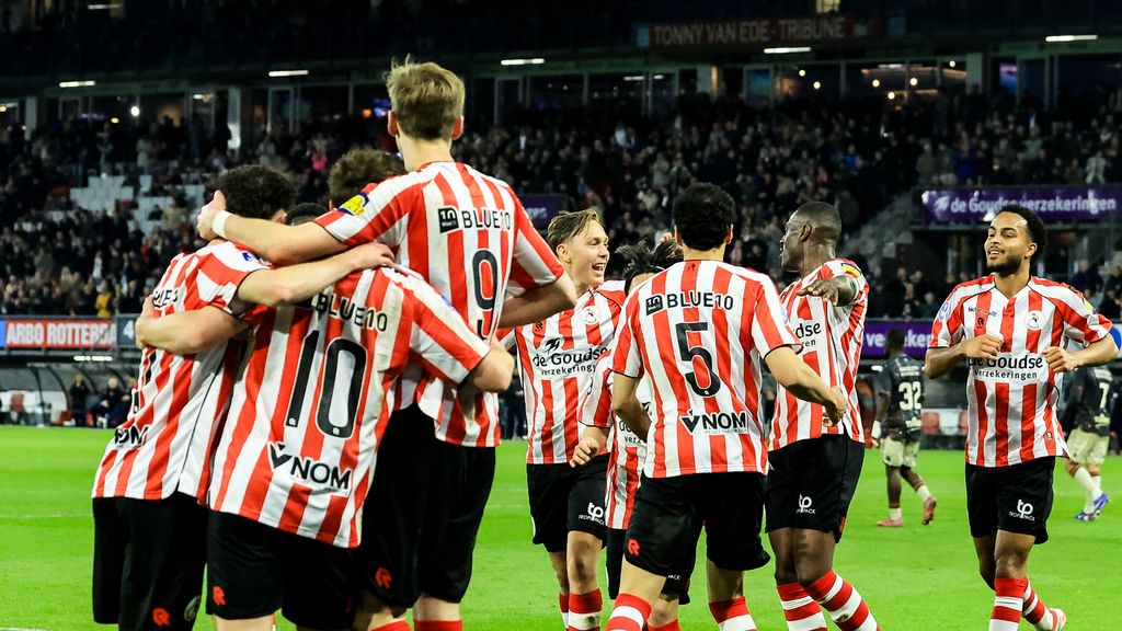 Lauritsen verdubbelt voorsprong Sparta • Om 21.00 uur PEC Zwolle - NAC Breda