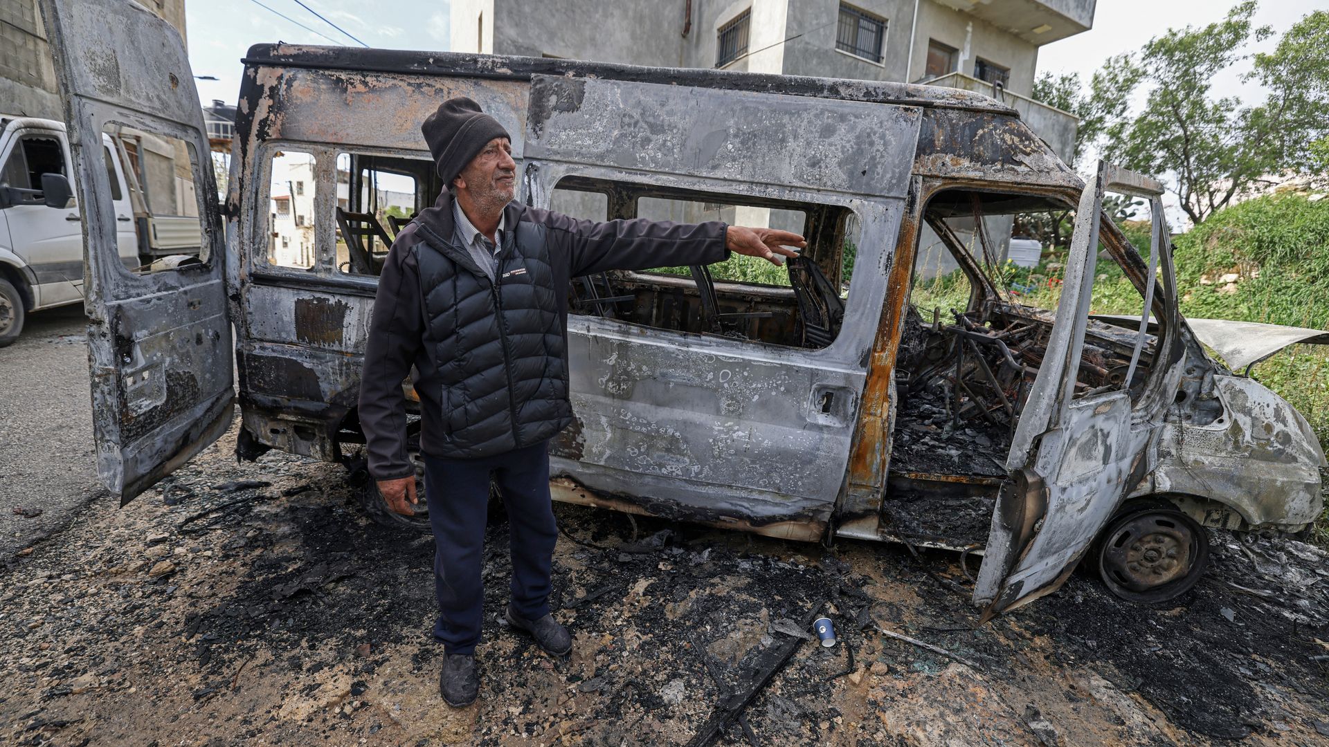  Israëlische kolonisten vallen Palestijnen aan in bezette Westelijke Jordaanoever