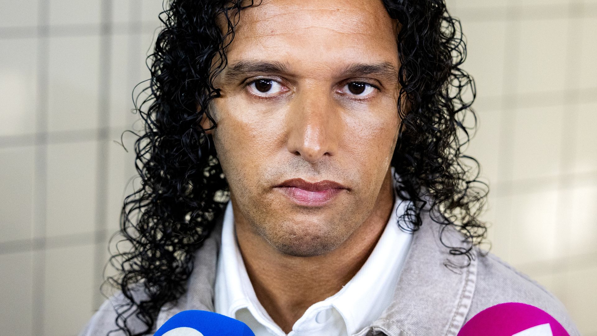 Hoger beroep Ali B: OM wil meer veroordelingen, rapper wil vrijspraak