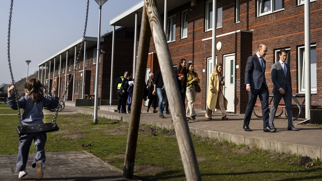 Foto: Meer gemeenten delen boetes uit aan COA, maar helpen die ook echt?