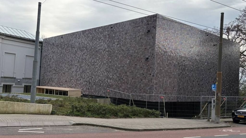 Arnhem zoekt oplossing voor 82.000 tegels die losraken van museumgevel
