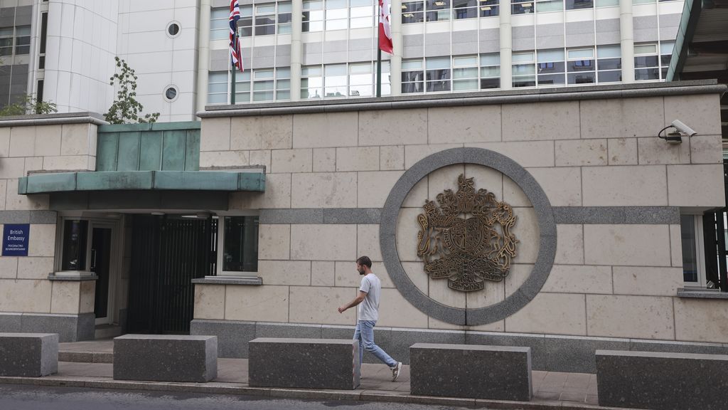 Foto: Rusland zet Britse diplomaat uit na beschuldiging van spionage