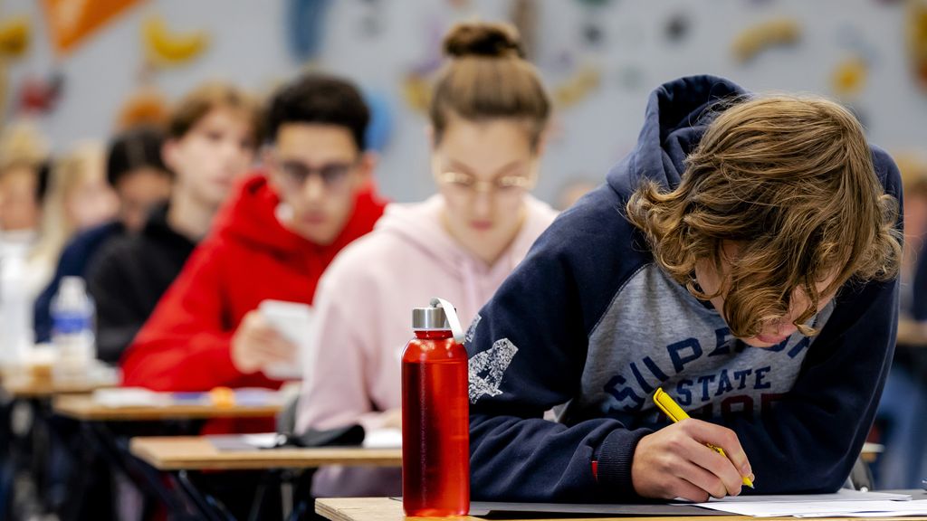 Foto: Recordaantal leerlingen in Friesland maakt dit jaar eindexamen Fries