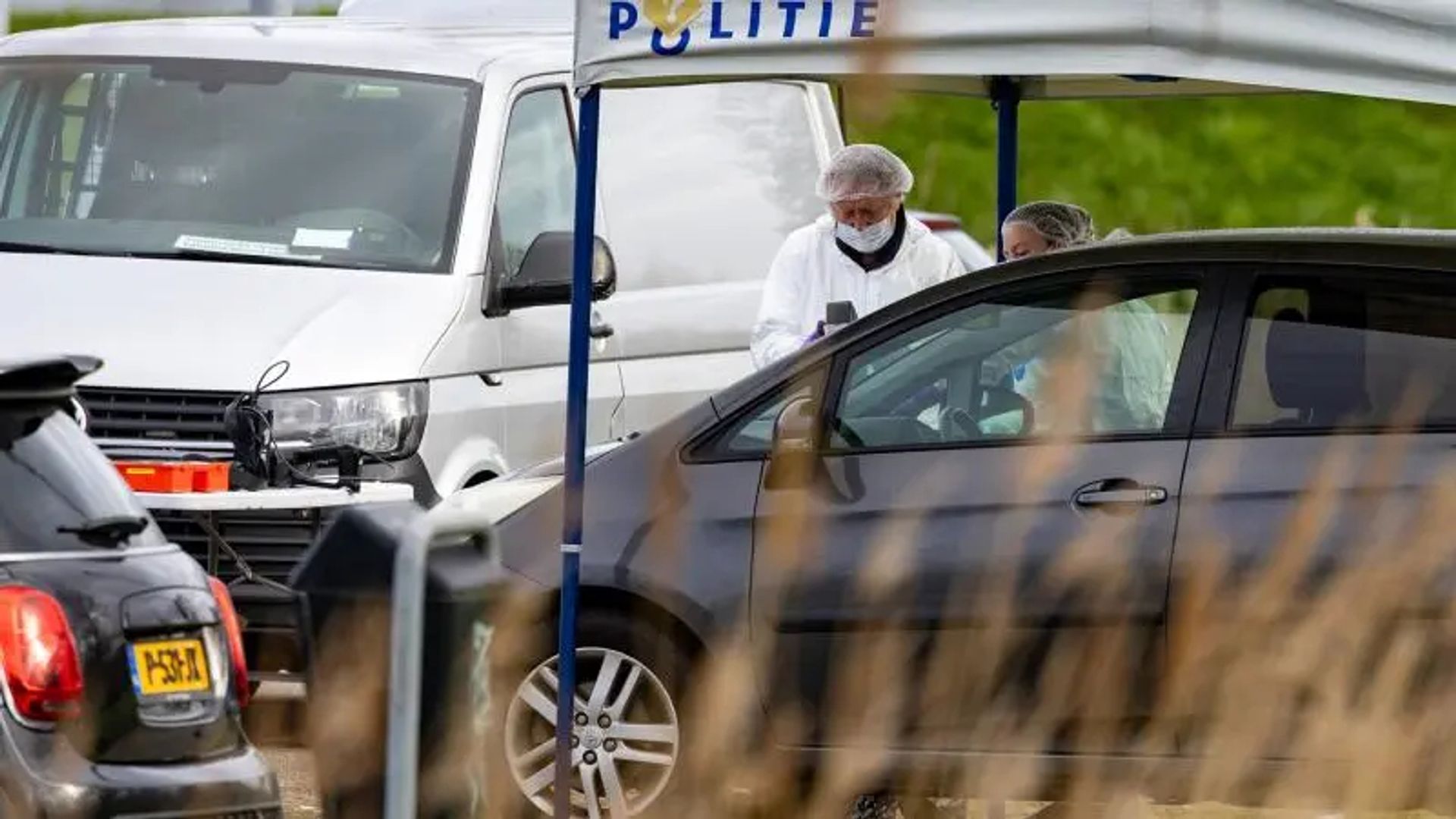 Verdachte opgepakt in Nieuw-Vennep, politie onderzoekt verband met andere dode vrouw