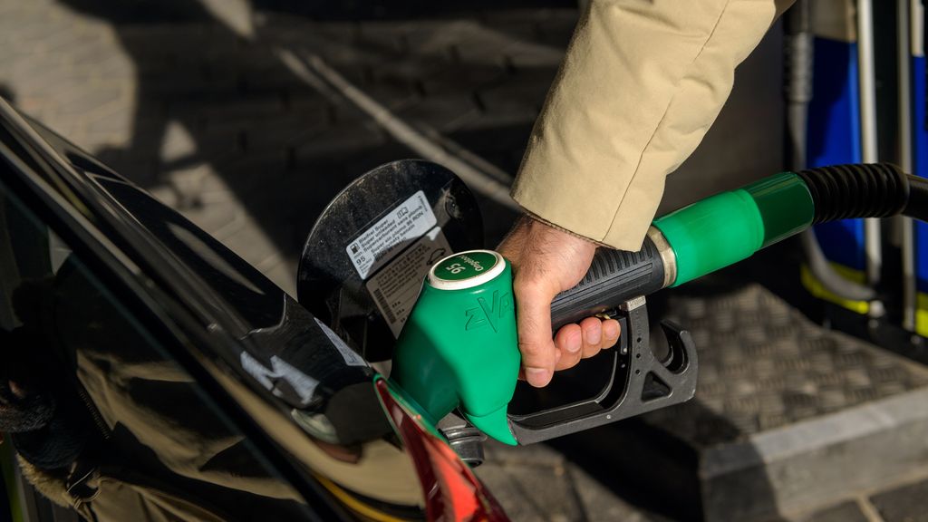 Foto: Lage inkomens het minst geholpen met accijnsverlaging aan de pomp