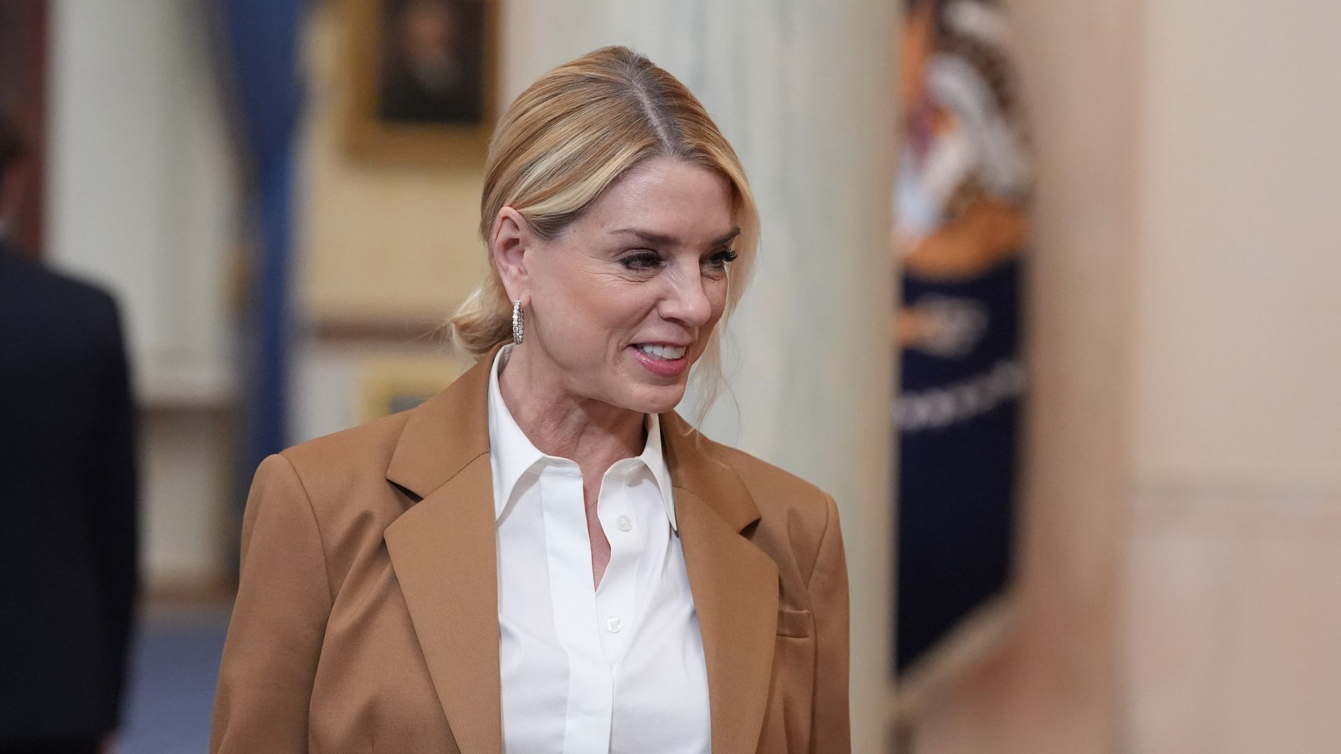 President Trump ontslaat Amerikaanse minister van Justitie Bondi