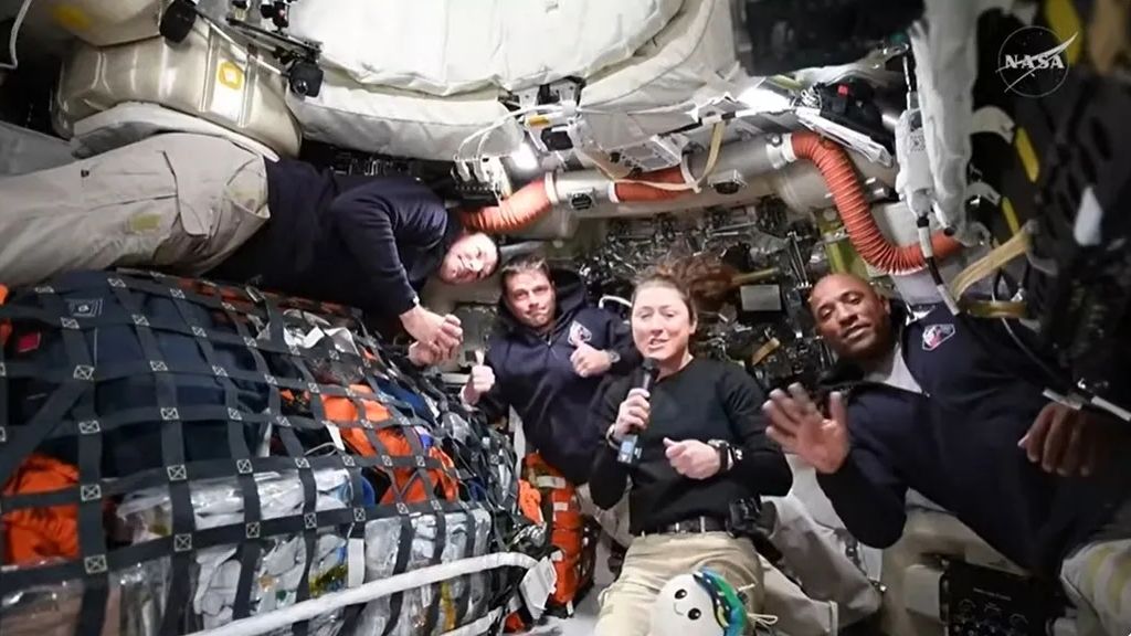 Nu echt op weg naar de maan: NASA-missie verlaat baan om de aarde