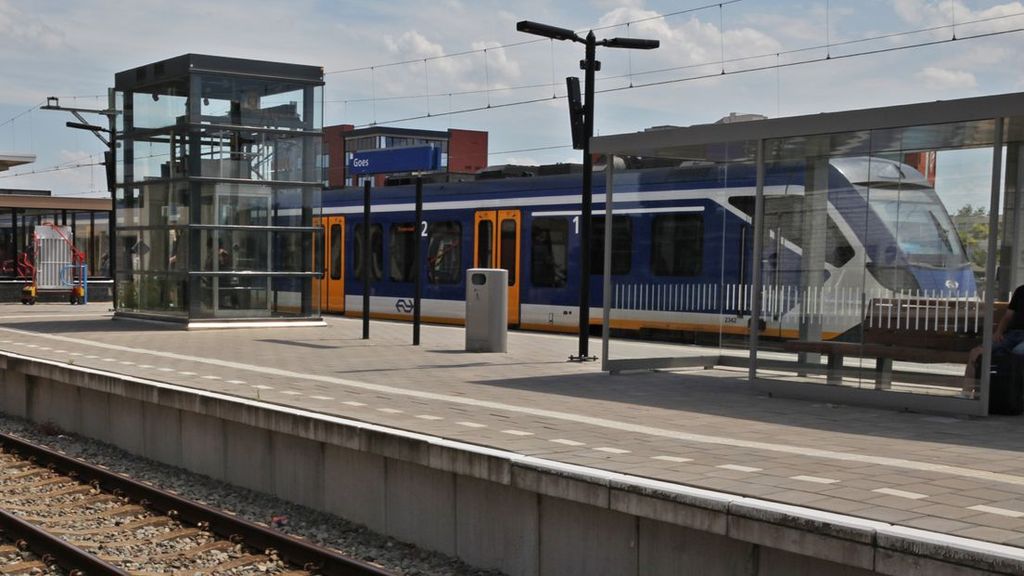 Foto: Zeeuwse scholen naar de rechter omdat de trein vier maanden niet rijdt