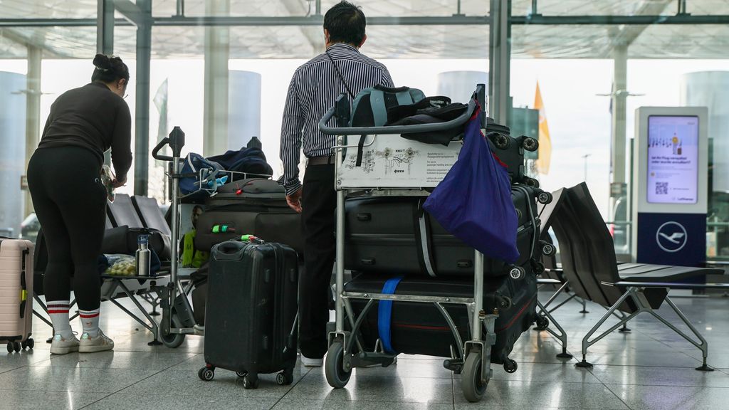 Foto: Staking bij cabinepersoneel Lufthansa, honderden vluchten geannuleerd