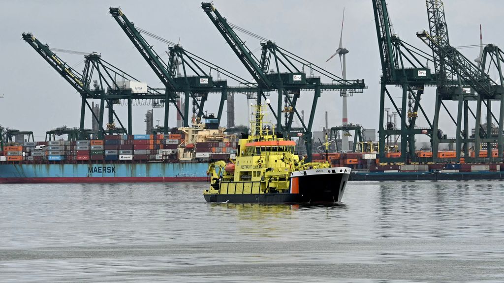Foto: Haven Antwerpen deels open, maar problemen scheepvaart niet voorbij