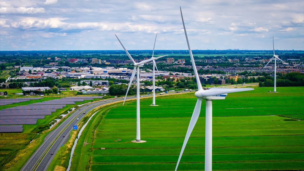 Inwoners en politici Groene Hart spreken zich uit tegen windmolenplannen Inwoners en politici Groene Hart spreken zich uit tegen windmolenplannen